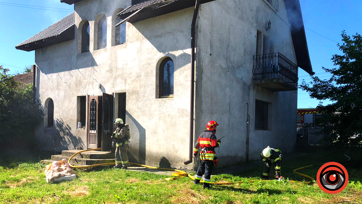 Вогнеборці ліквідували пожежу у житловому будинку в Коломиї