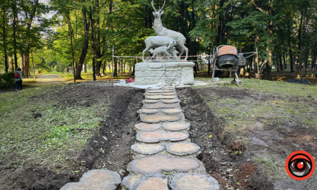 Як переродилися олені у скульптурі коломийського парку