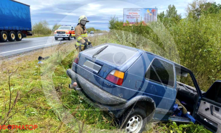ДТП під Коломиєю: автомобіль опинився в кюветі