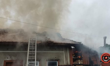 Спалахнула пожежа у селі Мишин