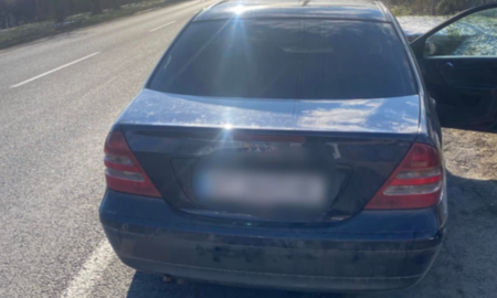 Напідпитку та із підозрілим згортком: на Коломийщині затримали водія "Mercedes"