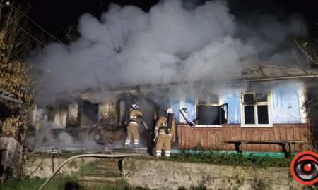 В ніч на 13 листопада на Коломийщині вогонь знищив житловий будинок