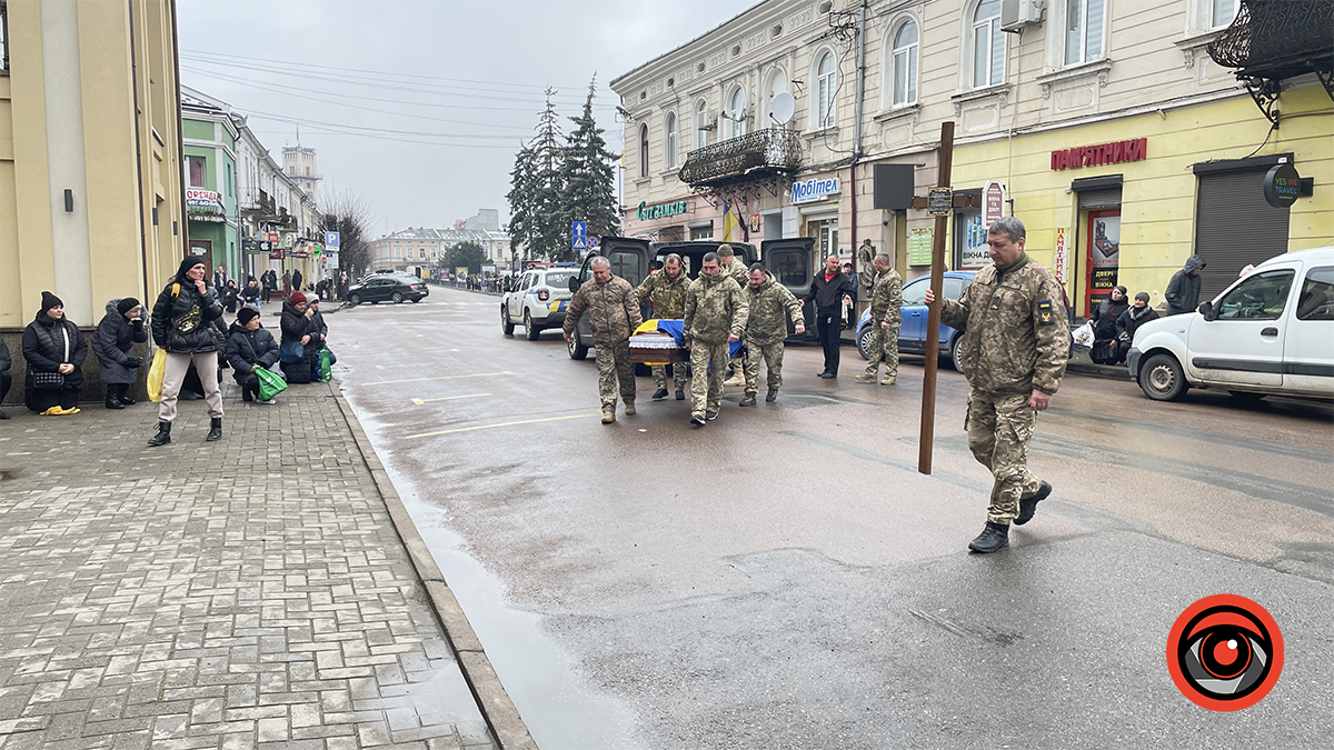 коломияни зустріли героя