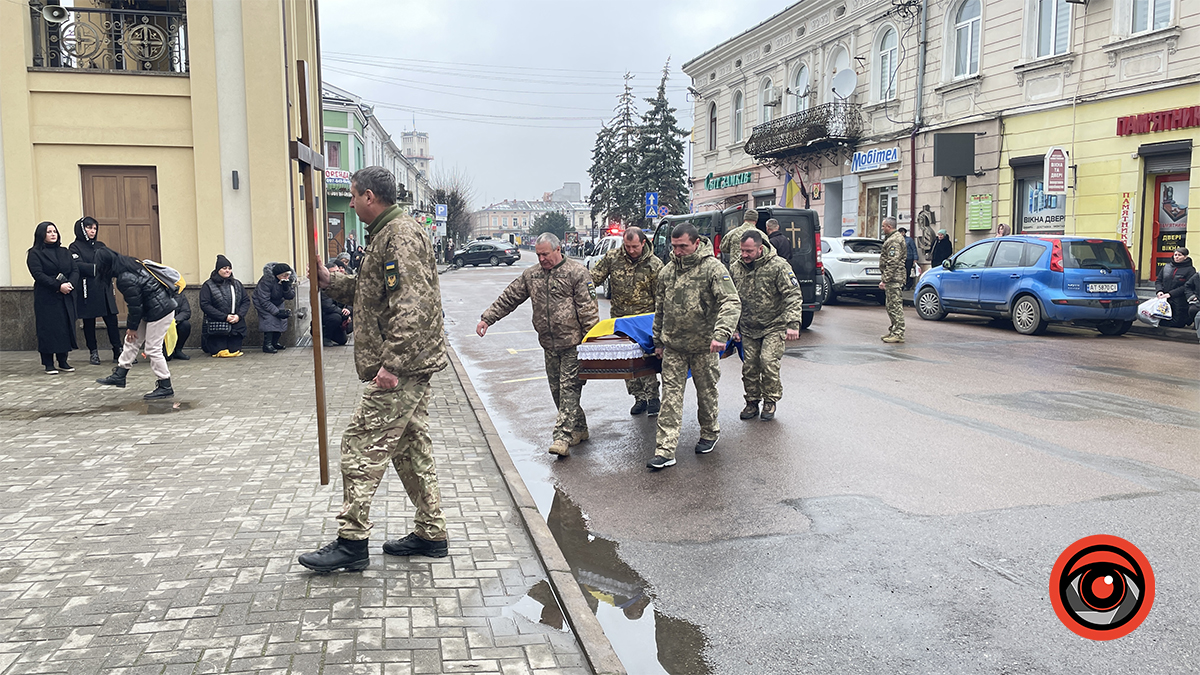 Коломия зустріла загиблого Героя Романа Самуляка