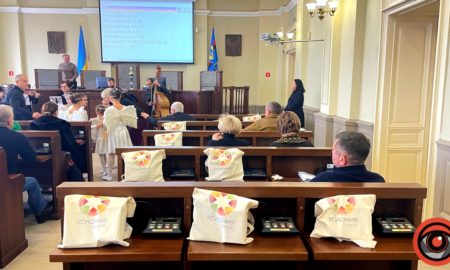 Депутатів Коломийської міської ради вітали і обдаровували подарунками під час сесії