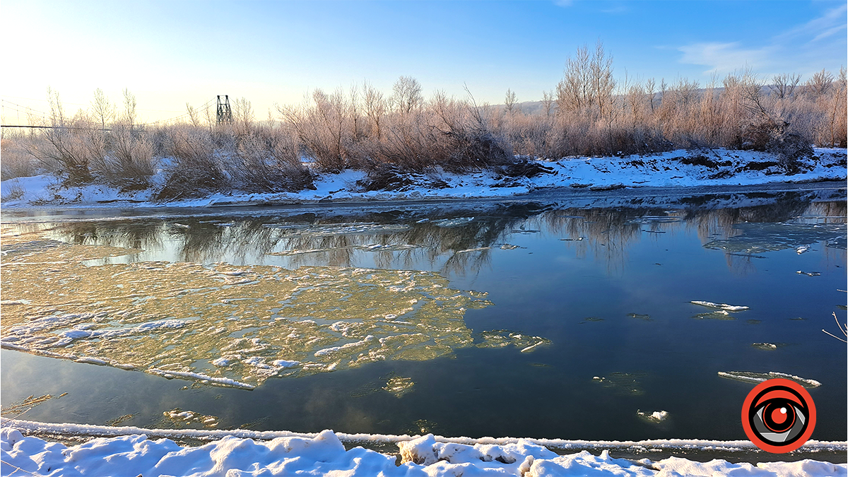 лід на воді