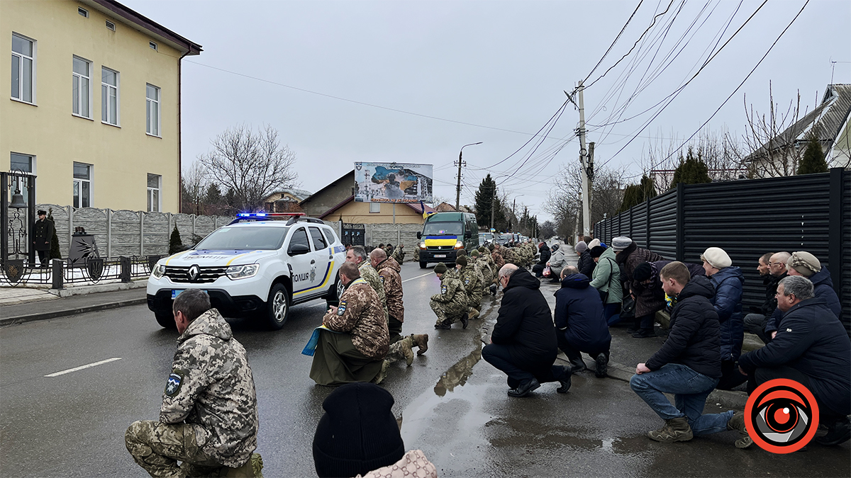 "На щиті" до Коломийщини повернувся Герой Михайло Николайчук