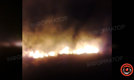 Рятувальники втретє за добу приборкували загорання трави на Коломийщині