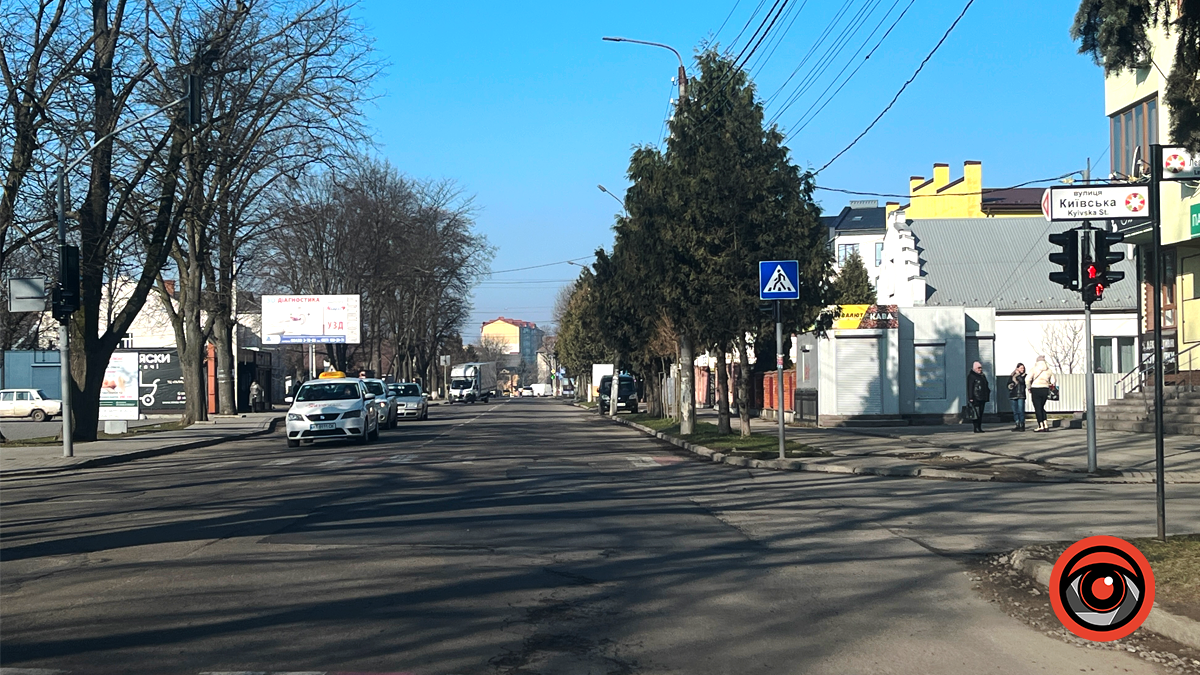 На ділянці вулиці Мазепи у Коломиї провели ямковий ремонт