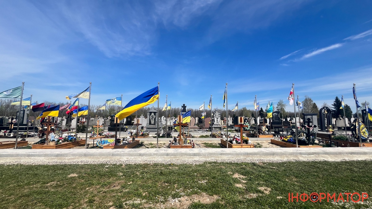 Скільки коштів виділили на ремонт "Алеї Слави" на кладовищі Коломиї