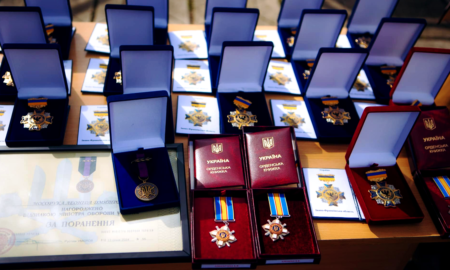 Чотирьох військовослужбовців з Косівщини посмертно нагородили почесними відзнаками