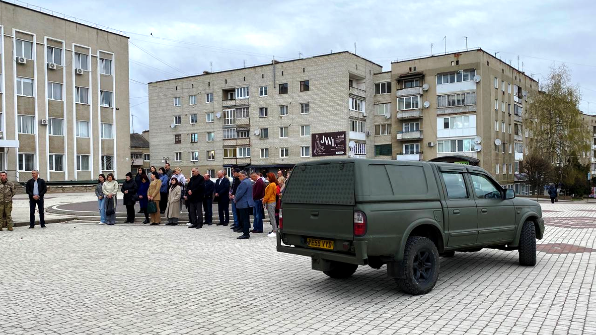 Освітяни з Городенківської громади придбали автомобіль для "Едельвейсів"