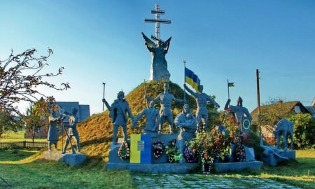 У Саджавці за майже 200 тис грн проведуть ремонт біля могили борцям за волю України