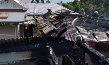 Два житлових будинки та господарська будівля ледь не згоріли на Косівщині