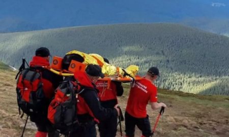 На Говерлі 14-річна туристка, ймовірно, травмувала хребет: викликали рятувальників