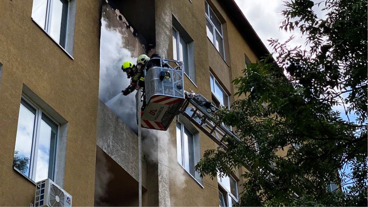 На Прикарпатті через займання генератора на балконі із багатоповерхівки евакуйовували мешканців