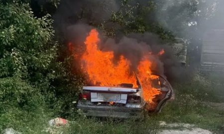 Вогонь знищив автомобілі у Снятині та Івано-Франківську
