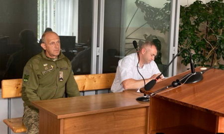 Суд на військовим у Косові: збитки за два розпиляні буки оцінили у понад півмільйона гривень