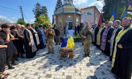 У Городенці зустріли скорботний кортеж Героя Романа Дурди