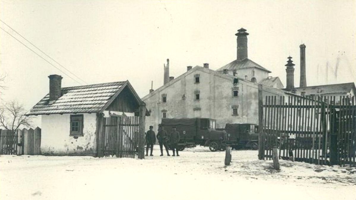 Паровий бровар Бретлера в Дятківцях біля Коломиї. 1917 р.