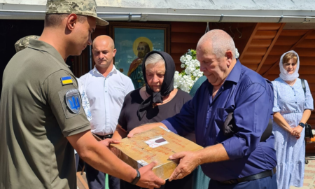 На Снятинщині батьки загиблого бійця придбали 6 дронів для "едельвейсів"