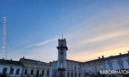 Збільшення тарифу на сміття, зрізка дерев, виконання бюджету: які питання виносять на виконком в Коломиї