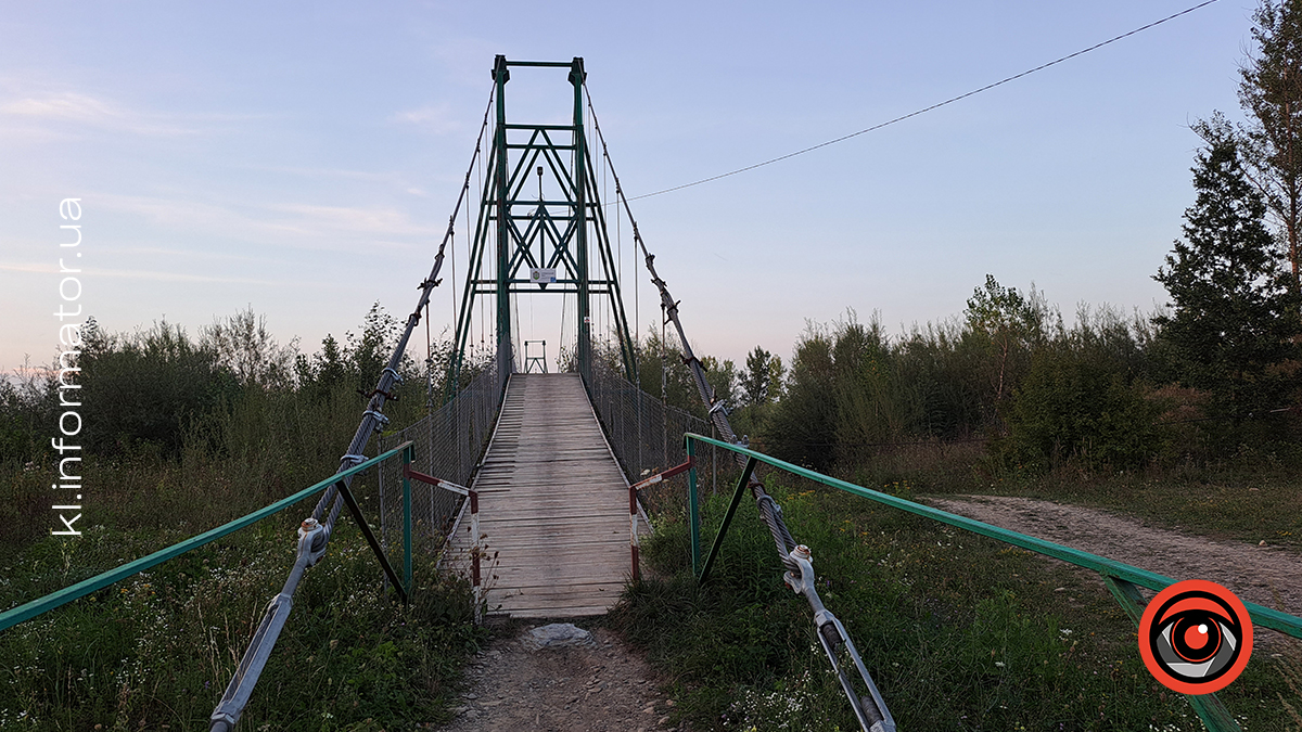 Який стан Стрітенського моста через 3,5 роки після відкриття?