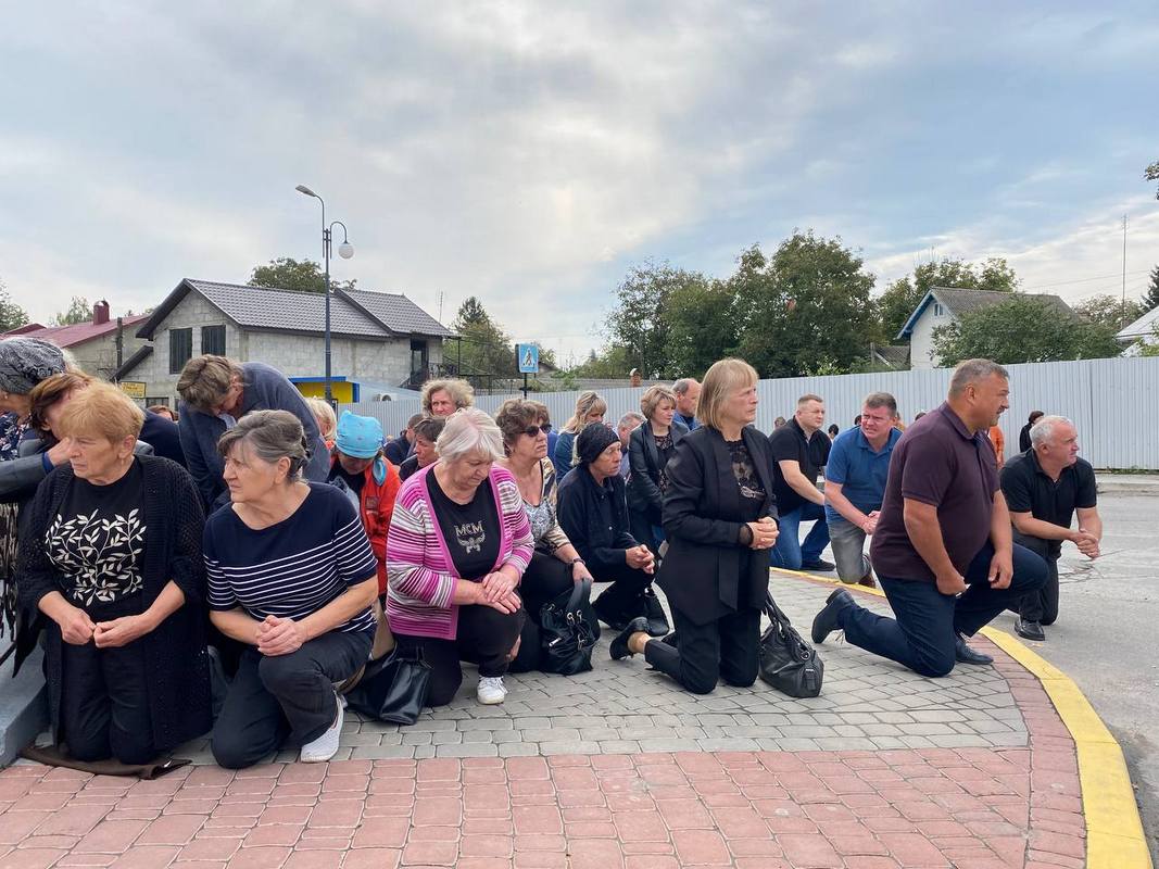 Городенківська громада віддала шану Герою Михайлу Лазорку