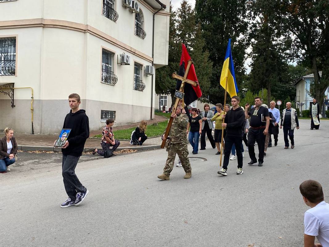 Городенківська громада віддала шану Герою Михайлу Лазорку