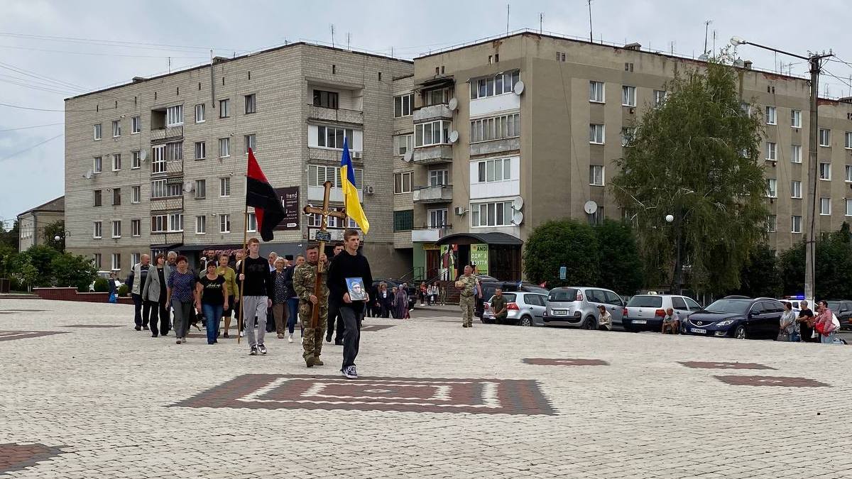 Городенківська громада віддала шану Герою Михайлу Лазорку