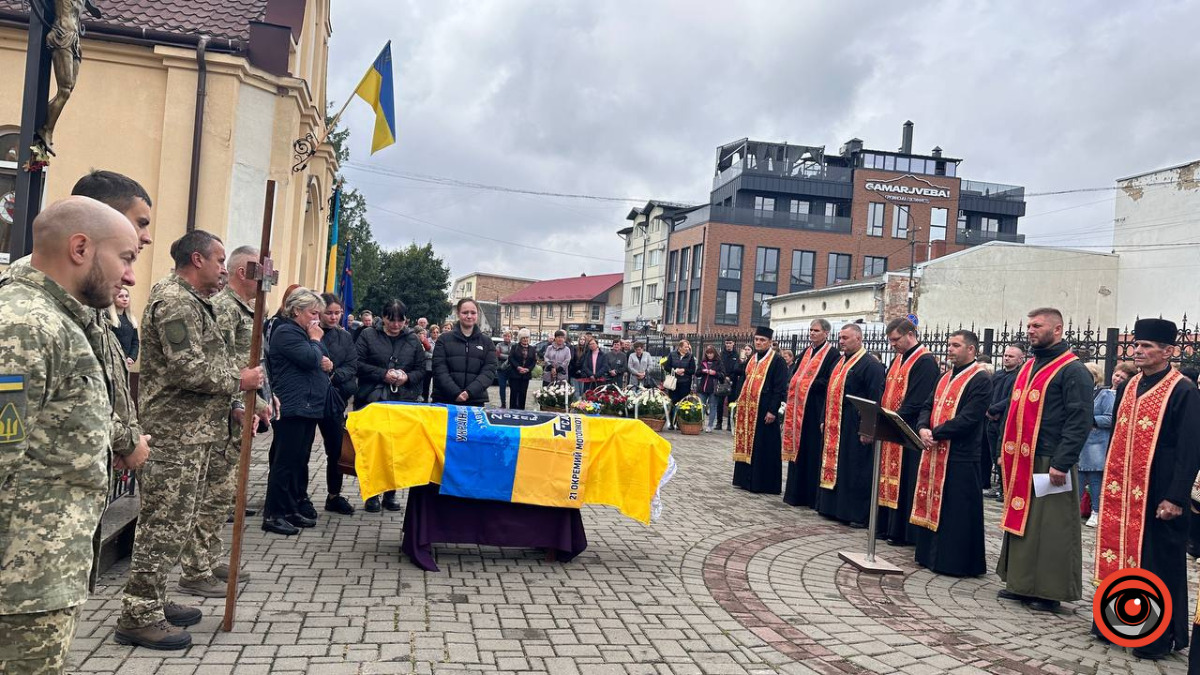 В Коломиї в останню путь провели Героя Андрія Биця