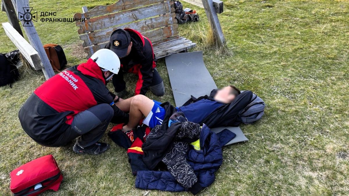 Підліток з Коломийщини травмувався в горах, його рятували ДСНС-ники