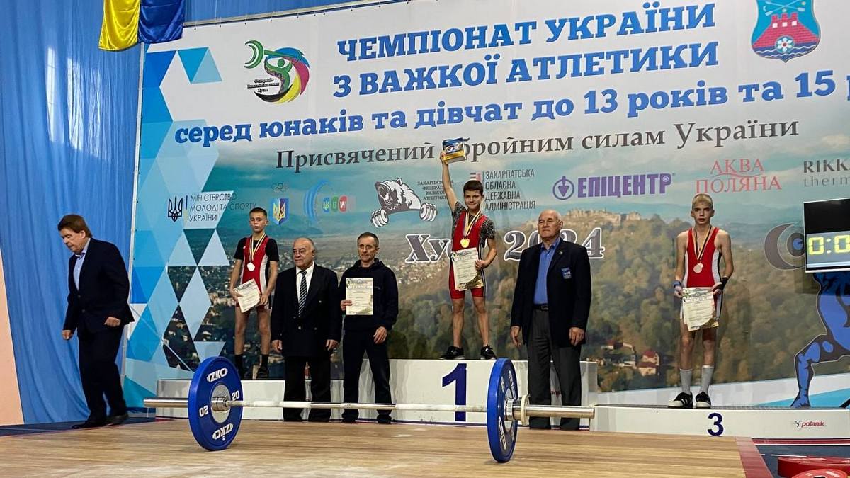 Юні важкоатлети Коломиї привезли 15 медалей з чемпіонату України