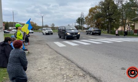 До Коломийської громади на вічний спочинок повернувся молодий воїн Дмитро Рагузов