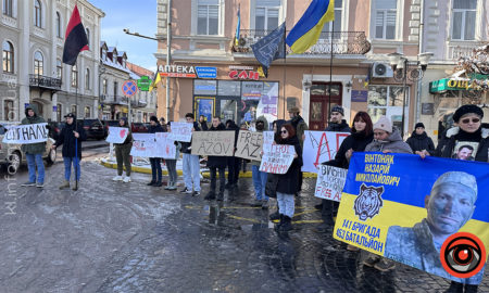 У Коломиї пройшла акція "Не мовчи! Полон вбиває!"