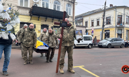 В Коломию "на щиті" повернувся Герой Володимир Іванищук