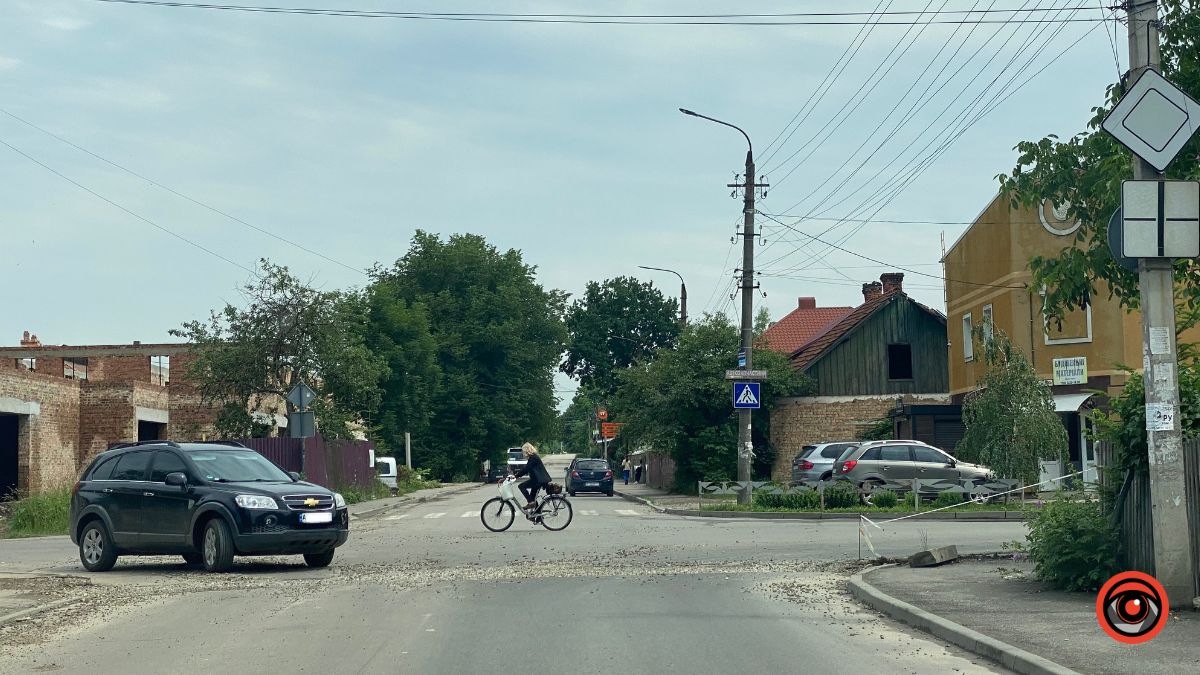 Встановити світлофор на перехресті, де часто трапляються автотрощі, пропонують у Коломиї