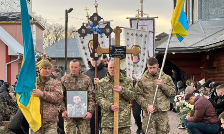 Отинійська громада попрощалась з полеглим Героєм Володимиром Крицьким