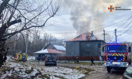 В Надвірній палав двоповерховий житловий будинок