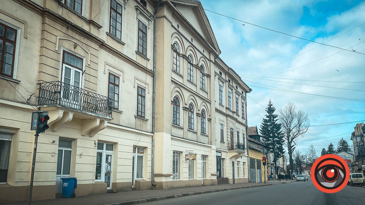 Приміщення у ратуші здає в оренду влада Снятина