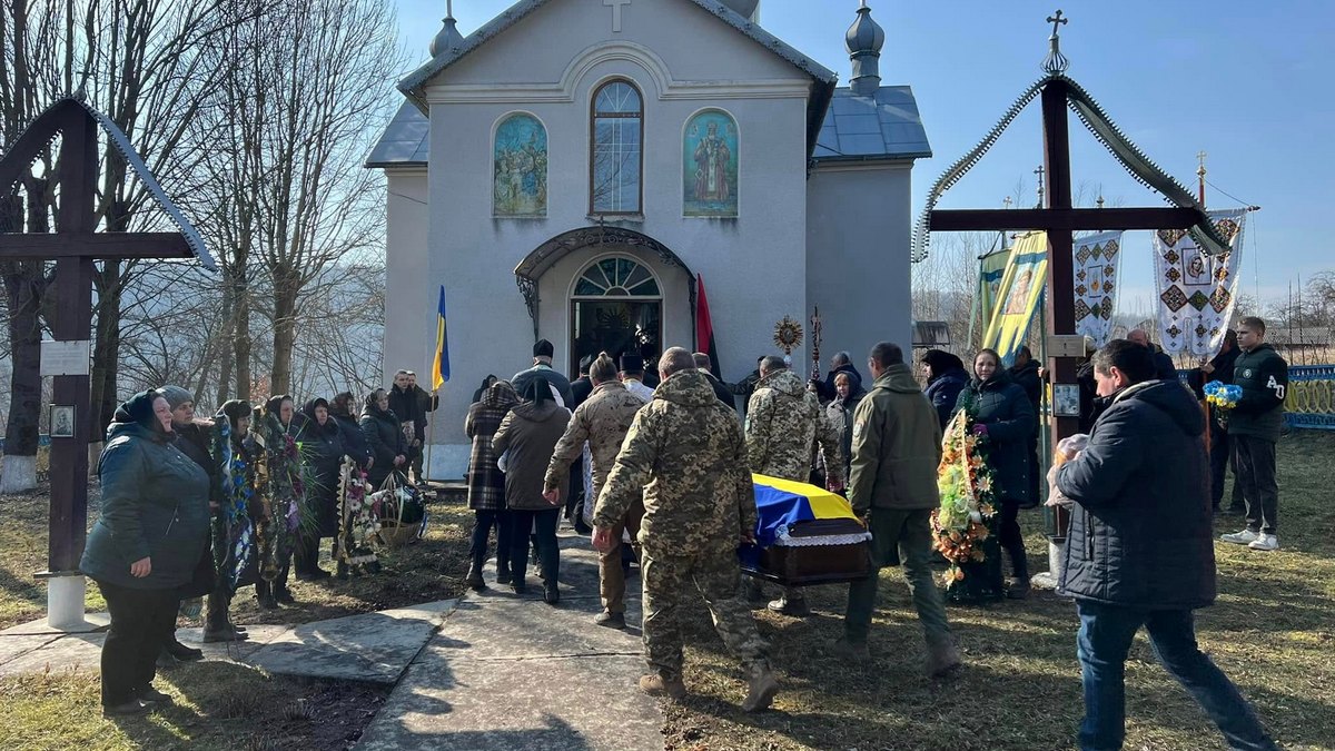 На Городенківщині попрощалися із померлим захисником Іваном Радиком